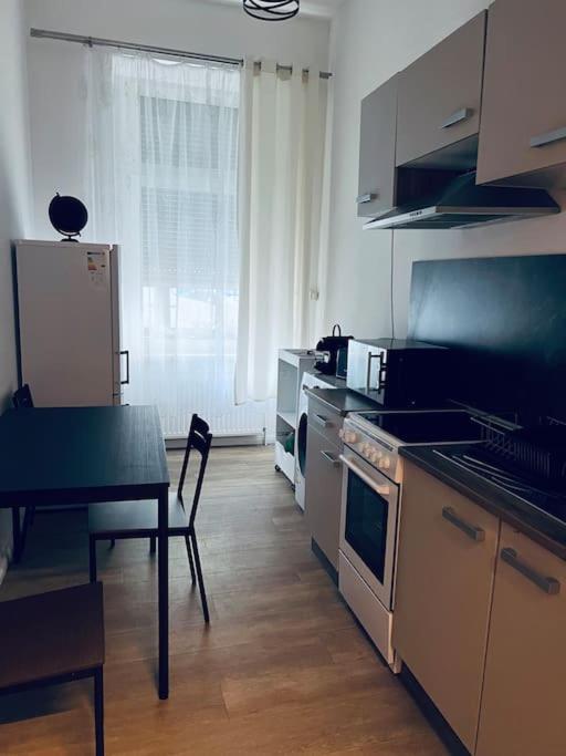 Gemutliches, Neues 2. Am Ufer Appartement Berlijn