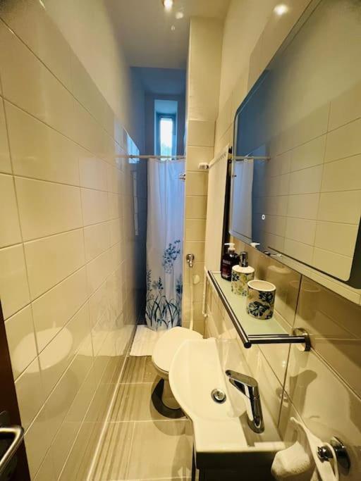Gemutliches, Neues 2. Am Ufer Appartement *